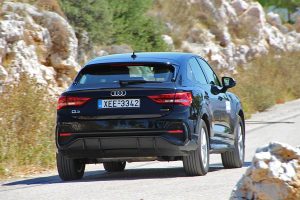 Audi-Q3-Sportback-45-TFSI-quattro-(41)