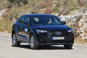 Audi-Q3-Sportback-45-TFSI-quattro-(43)