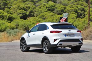 Kia-XCeed-(16)