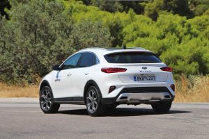 Kia-XCeed-(20)