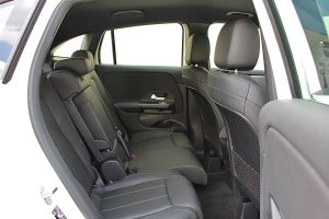 Mercedes-GLA-200 (15)