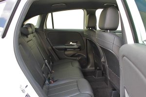 Mercedes-GLA-200 (16)