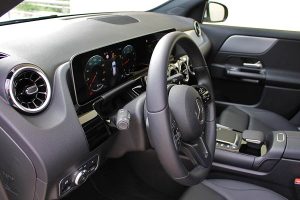 Mercedes-GLA-200 (42)