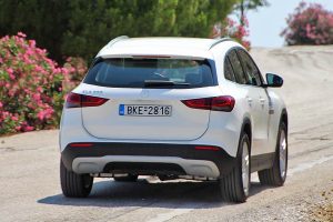 Mercedes-GLA-200 (44)