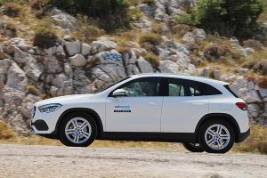Mercedes-GLA-200 (47)