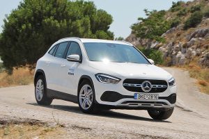 Mercedes-GLA-200 (49)