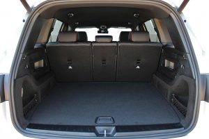 Mercedes-GLB-200-(13)