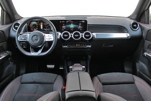 Mercedes-GLB-200-(17)
