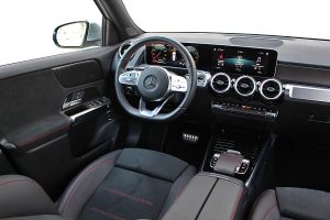 Mercedes-GLB-200-(19)