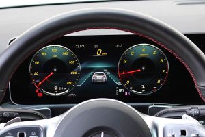 Mercedes-GLB-200-(30)