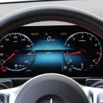 Mercedes-GLB-200-(34)