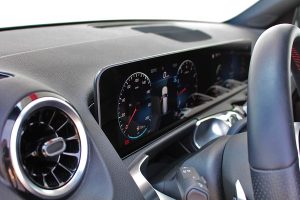 Mercedes-GLB-200-(43)