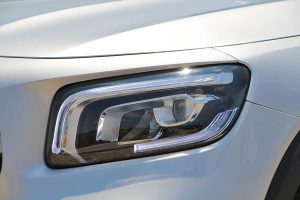 Mercedes-GLB-200-(51)