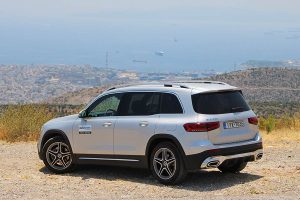 Mercedes-GLB-200-(52)