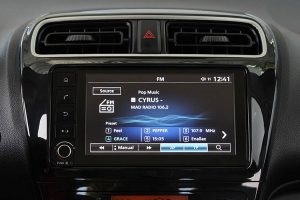 Mitsubishi Space Star 1.2 interior (5)