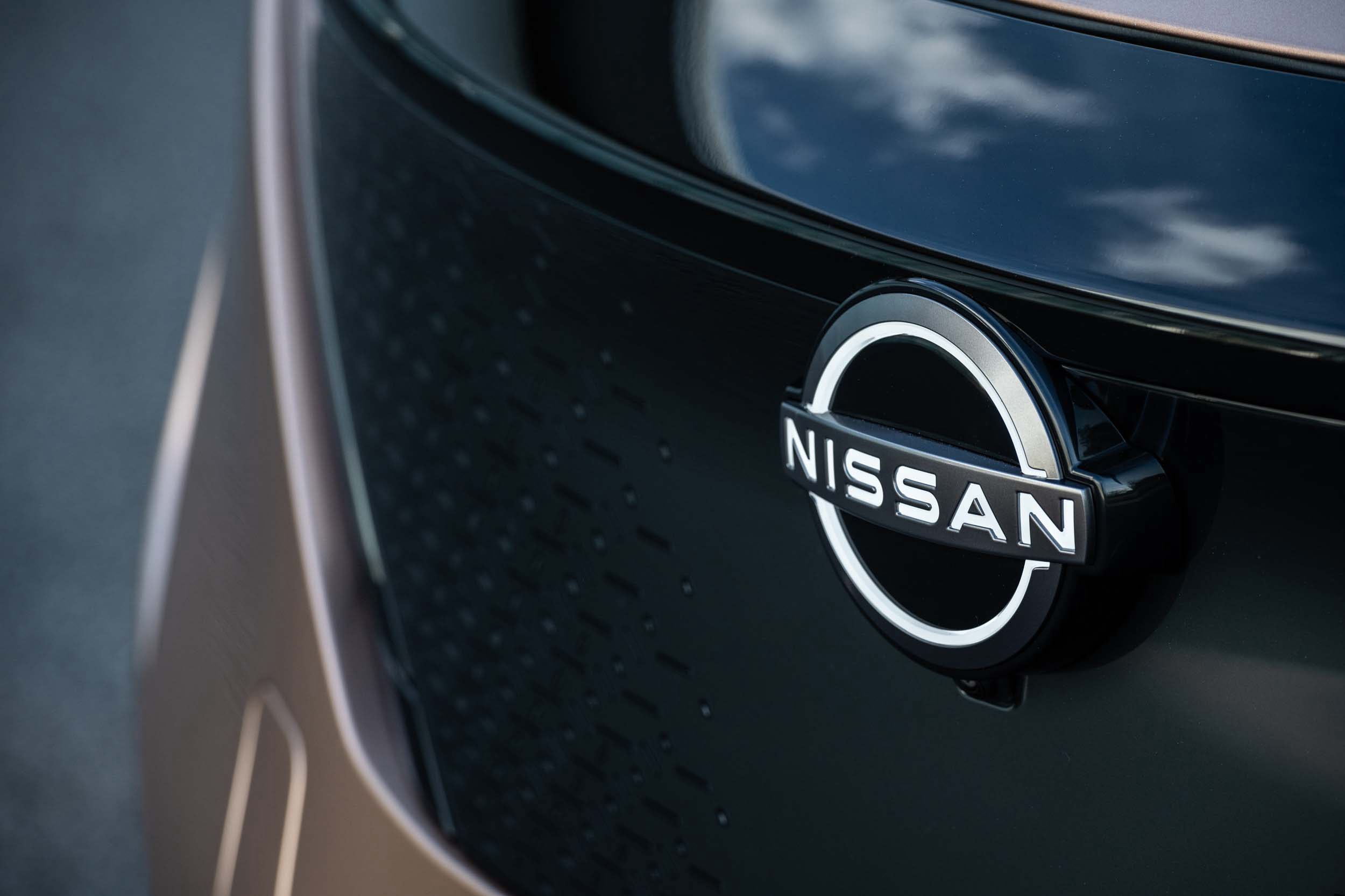 https://autogreeknews.gr/wp-content/uploads/2020/07/Nissan-Ariya-badge_Front-BI.jpg
