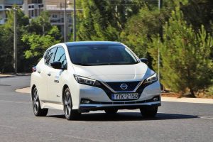 Nissan-LEAF-(6)