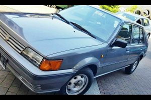 Nissan-Sunny-1987-(3)