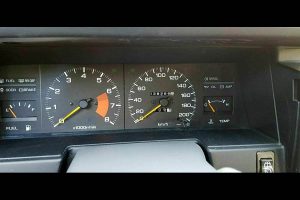 Nissan-Sunny-1987-(6)