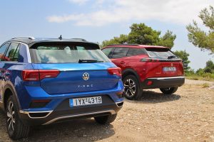 Peugeot 2008 vs VW T-Roc (7)