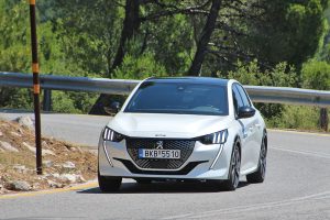 Peugeot 208 1.2 130 (13)