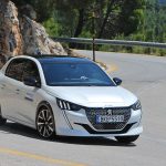 Peugeot 208 1.2 130 (16)