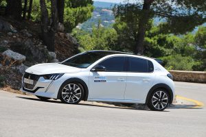 Peugeot 208 1.2 130 (18)