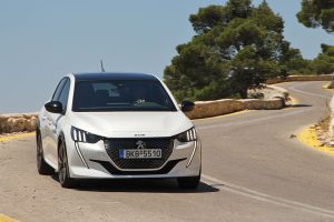 Peugeot 208 1.2 130 (23)