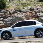 Peugeot 208 1.2 130 (5)