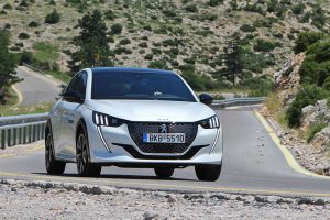 Peugeot 208 1.2 130 (6)