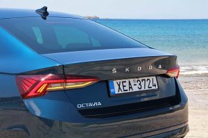 Skoda-Octavia-2.0-TDI-2020-(17)