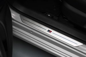 Toyota-Corolla-Sedan-GR-Sport-(8)