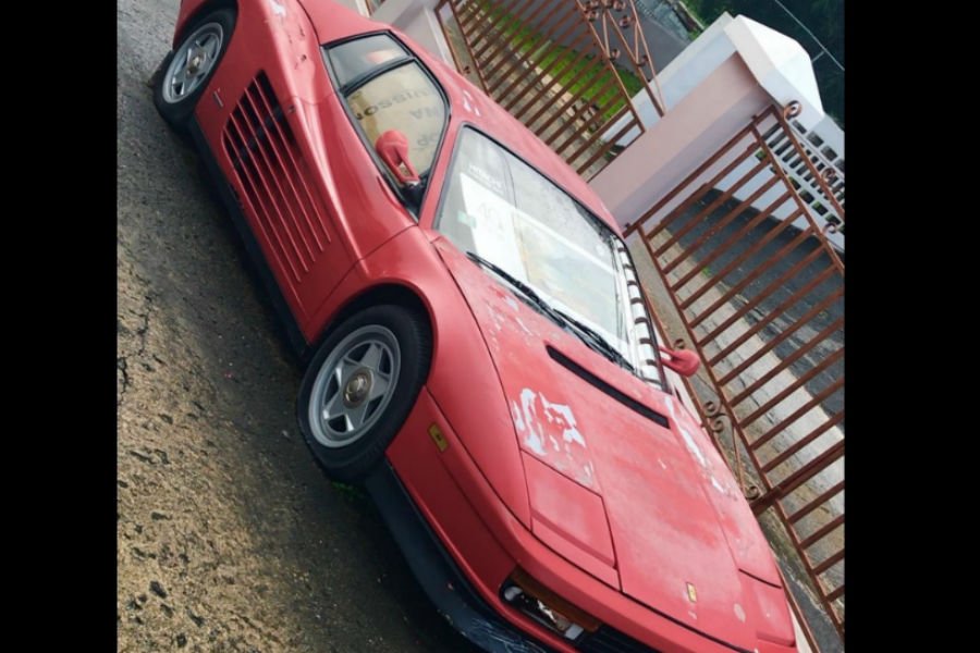 https://autogreeknews.gr/wp-content/uploads/2020/07/abandoned-ferrari-testarossa2.jpg