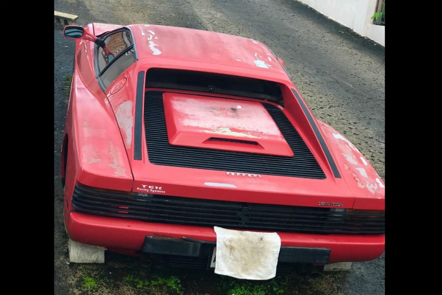https://autogreeknews.gr/wp-content/uploads/2020/07/abandoned-ferrari-testarossa3.jpg