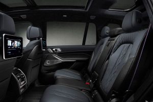 bmw-x7-edition-dark-edition-(7)
