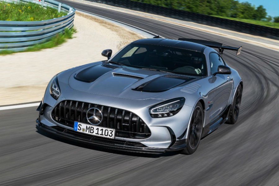https://autogreeknews.gr/wp-content/uploads/2020/07/mercedes-amg-gt-black-series.jpg