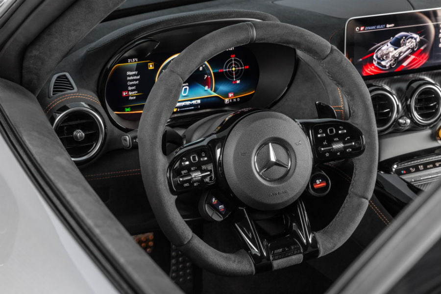 https://autogreeknews.gr/wp-content/uploads/2020/07/mercedes-amg-gt-black-series12.jpg