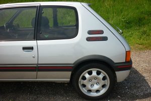 peugeot 205 gti auction11