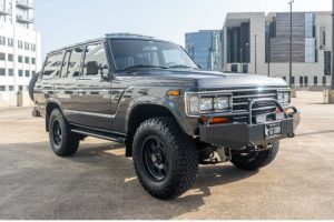 toyota land cruiser fj62