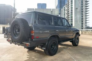 toyota land cruiser fj62 9