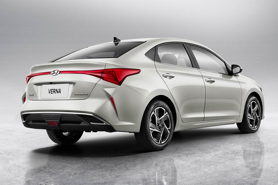 https://autogreeknews.gr/wp-content/uploads/2020/08/Hyundai-Accent-Verna-4.jpg