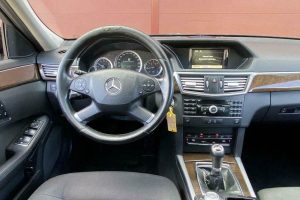 Mercedes_E_200_CDI_2010_W212-(10)
