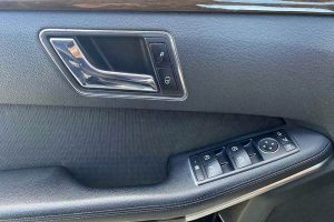 Mercedes_E_200_CDI_2010_W212-(3)