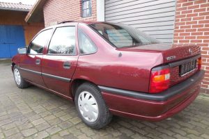 Opel-Vectra-1993-(8)