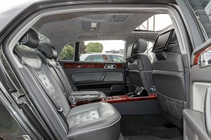 Volkswagen-Phaeton-long-V8-4.2-FSI-Poltrona-Frau-(4)