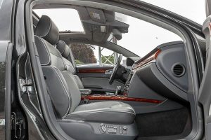 Volkswagen-Phaeton-long-V8-4.2-FSI-Poltrona-Frau-(7)