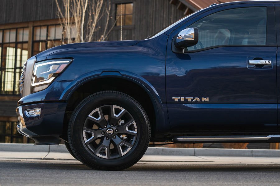 https://autogreeknews.gr/wp-content/uploads/2020/08/nissan-titan-price9.jpg