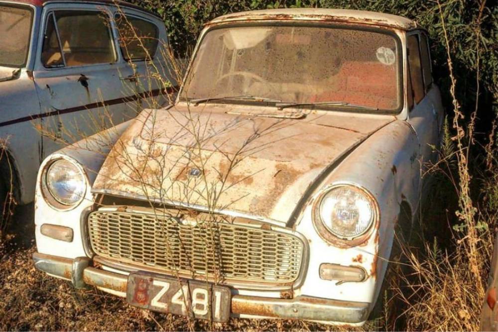 https://autogreeknews.gr/wp-content/uploads/2020/08/old-cars-cyprus-1.jpg