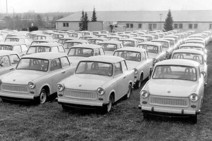 https://autogreeknews.gr/wp-content/uploads/2020/08/trabant-601-3.jpg