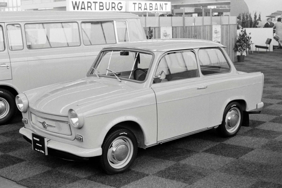 https://autogreeknews.gr/wp-content/uploads/2020/08/trabant-601-6.jpg